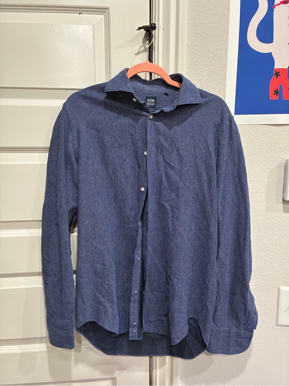 Men's Textured Long-Sleeve Dress Shirt in Deep Blue